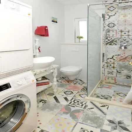 Stagnum Baba - Impressive Luxury With Heated Pool, Hot Tub, Playroom And Upscale House Design Trogir