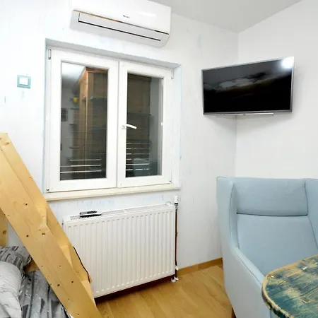 Stagnum Baba - Impressive Luxury With Heated Pool, Hot Tub, Playroom And Upscale House Design Trogir